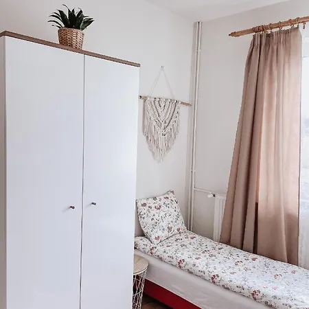 Koralik - Pokoje Goscinne Vendégház *